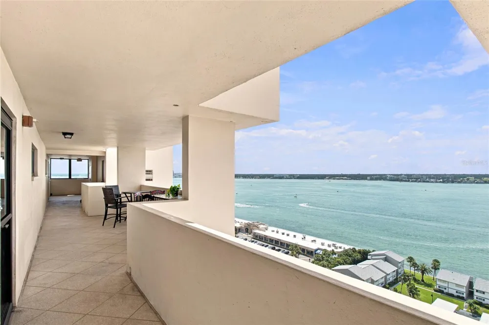 1270 GULF BOULEVARD #2007 Clearwater Beach, FL 33767