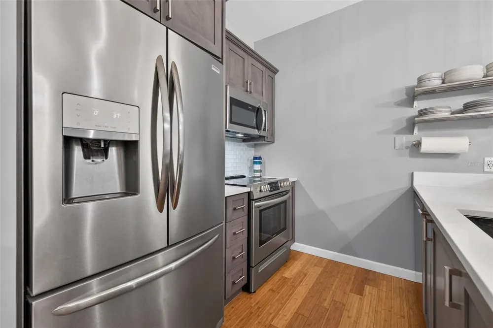 400 4TH AVENUE S #408 St Petersburg, FL 33701