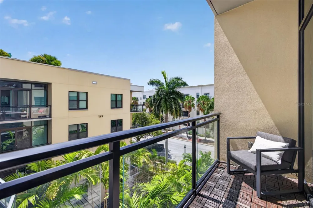400 4TH AVENUE S #408 St Petersburg, FL 33701