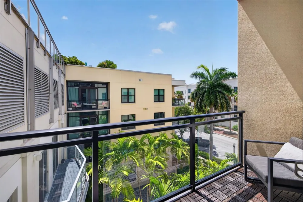 400 4TH AVENUE S #408 St Petersburg, FL 33701