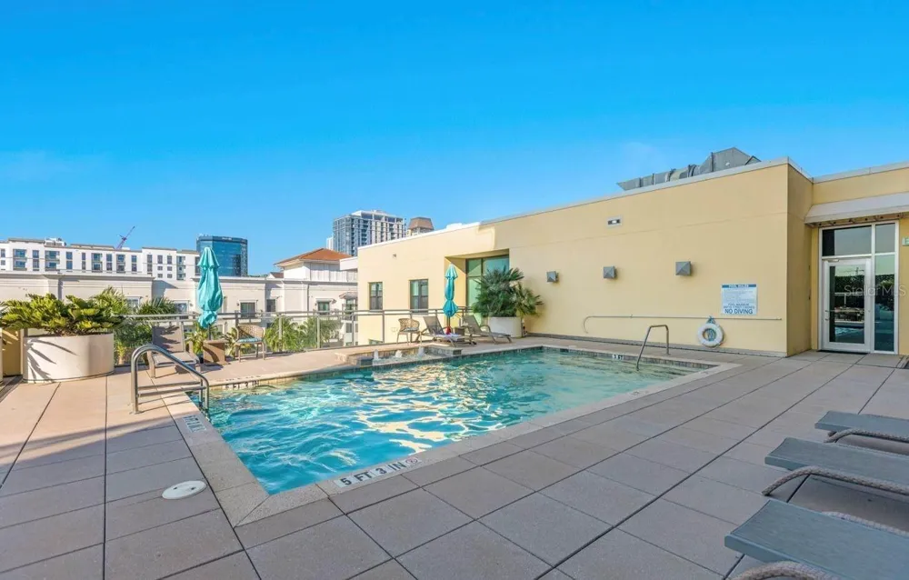400 4TH AVENUE S #408 St Petersburg, FL 33701