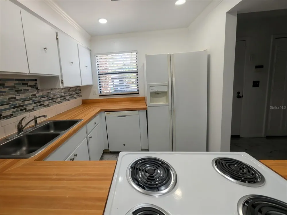9209 SEMINOLE BOULEVARD #67 Seminole, FL 33772