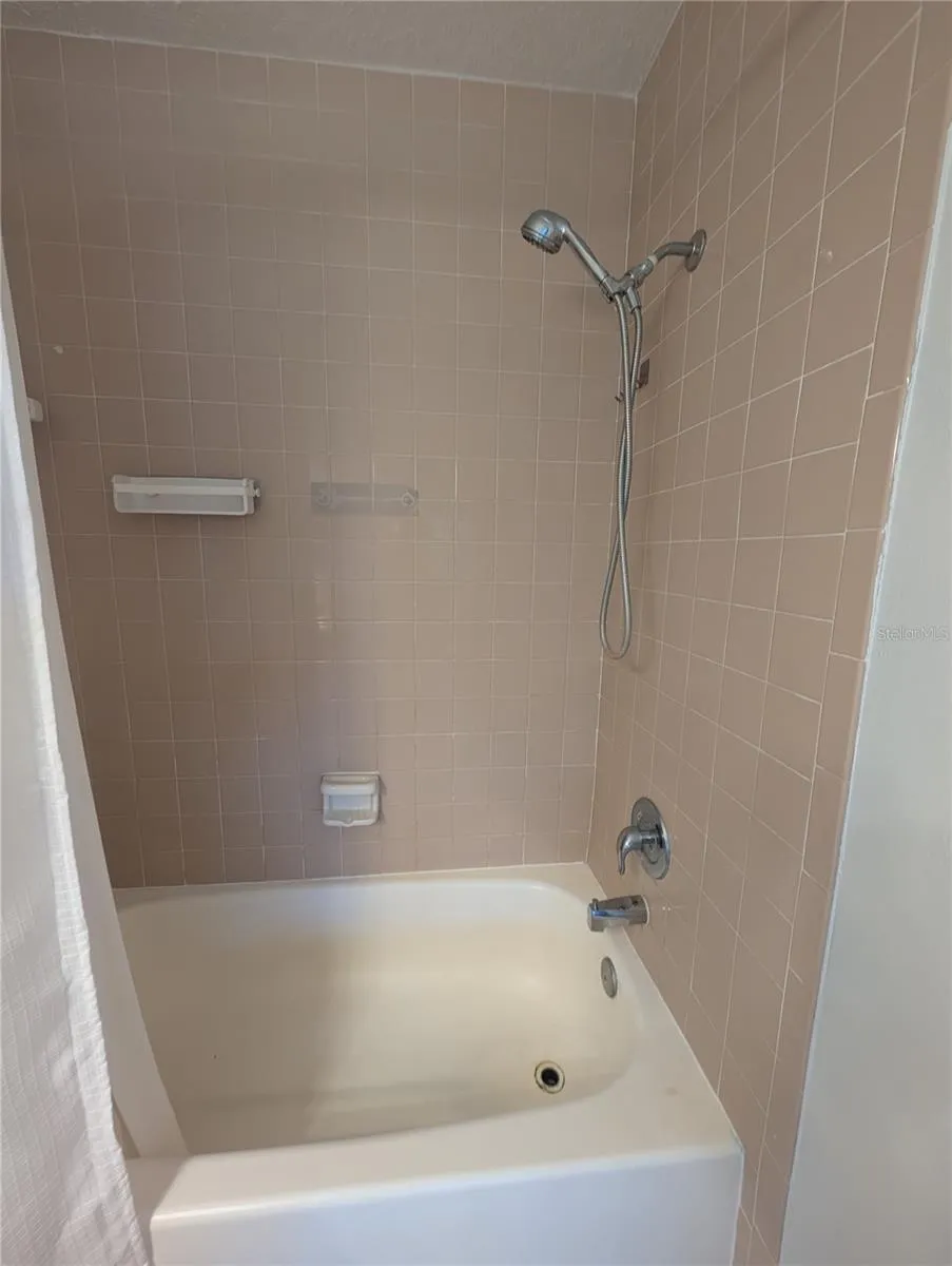 9209 SEMINOLE BOULEVARD #67 Seminole, FL 33772