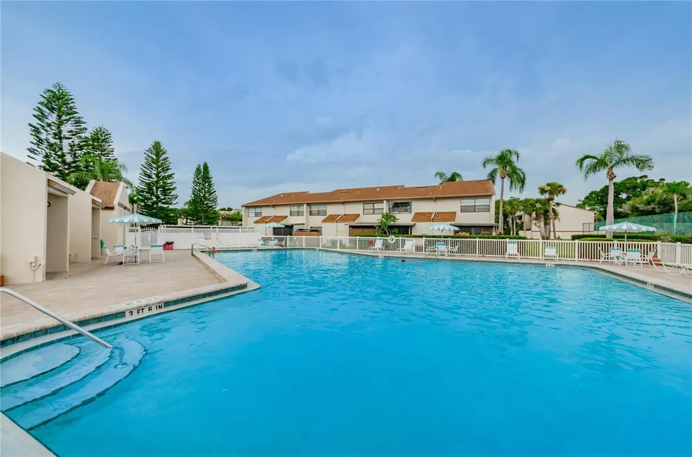 9209 SEMINOLE BOULEVARD #67 Seminole, FL 33772