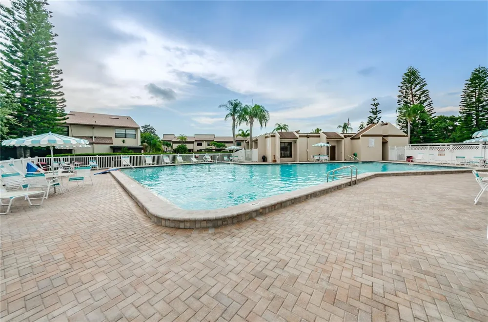 9209 SEMINOLE BOULEVARD #67 Seminole, FL 33772