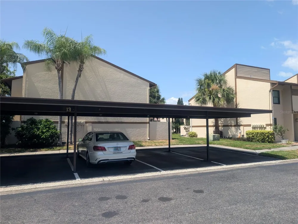 9209 SEMINOLE BOULEVARD #67 Seminole, FL 33772