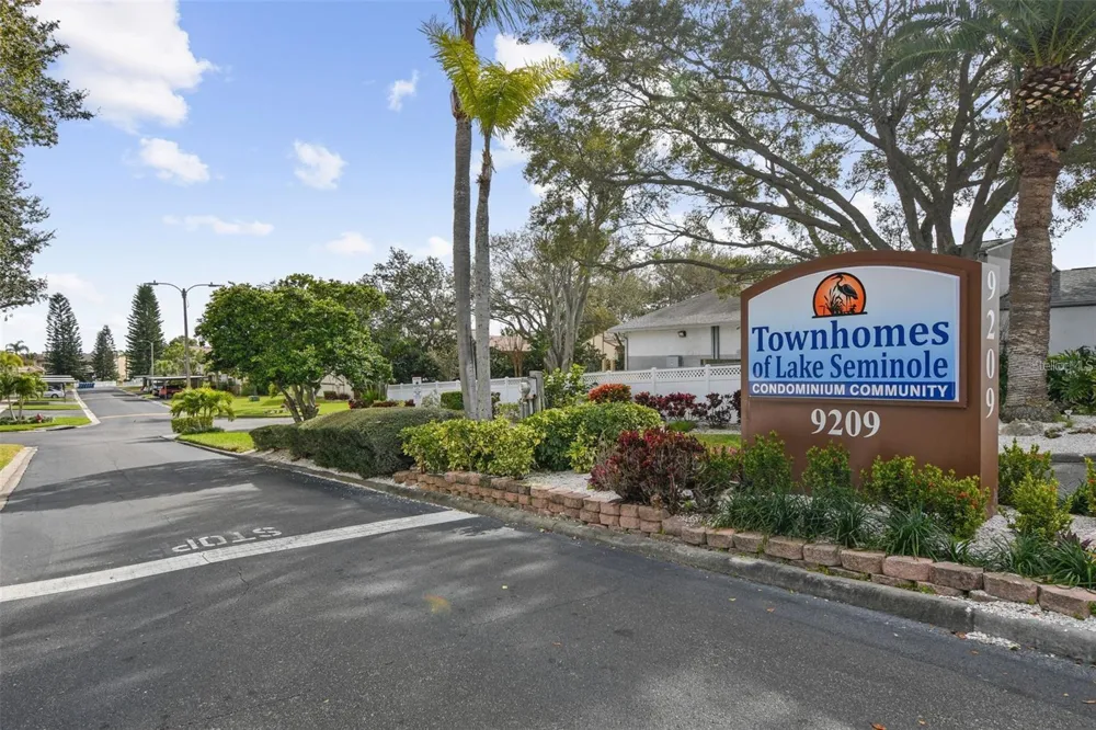9209 SEMINOLE BOULEVARD #67 Seminole, FL 33772