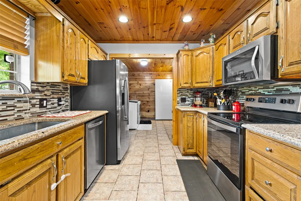 113 Dearing Creek Rd Gladewater, TX 75647