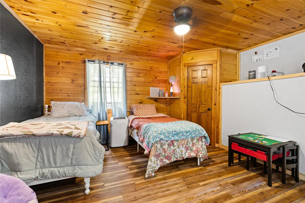 113 Dearing Creek Rd Gladewater, TX 75647