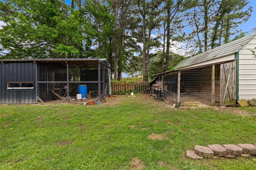 113 Dearing Creek Rd Gladewater, TX 75647