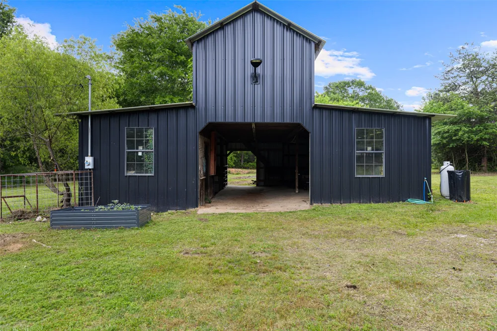 113 Dearing Creek Rd Gladewater, TX 75647
