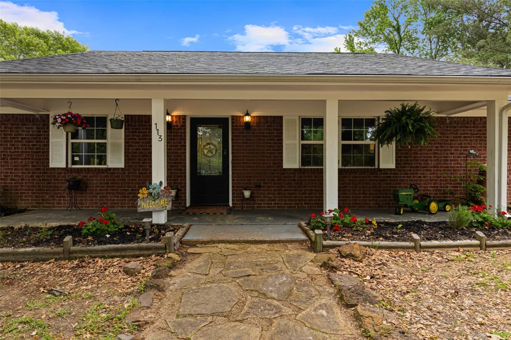 113 Dearing Creek Rd Gladewater, TX 75647