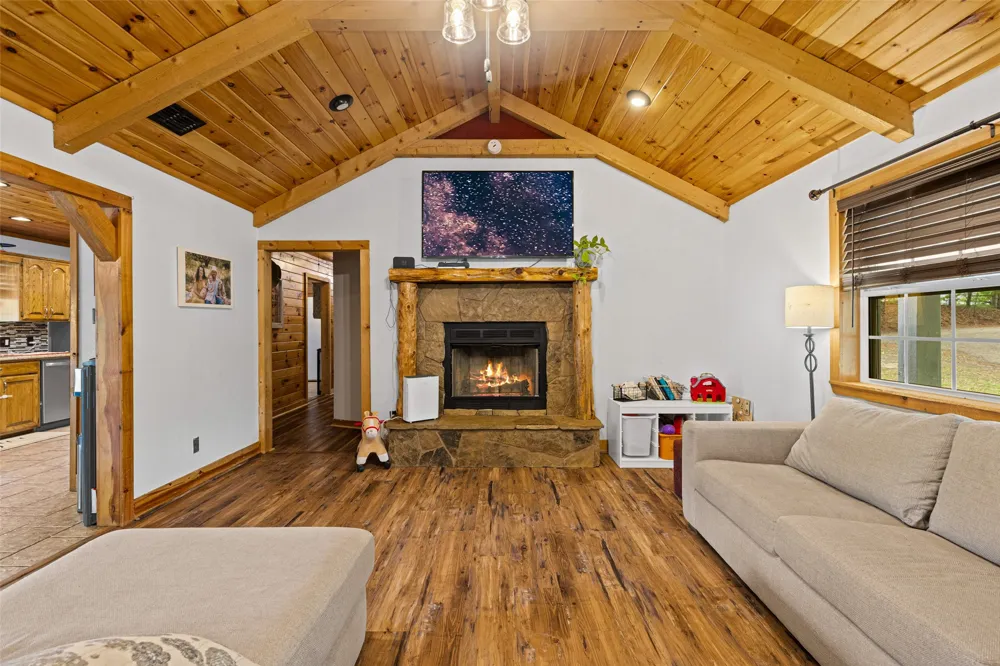 113 Dearing Creek Rd Gladewater, TX 75647