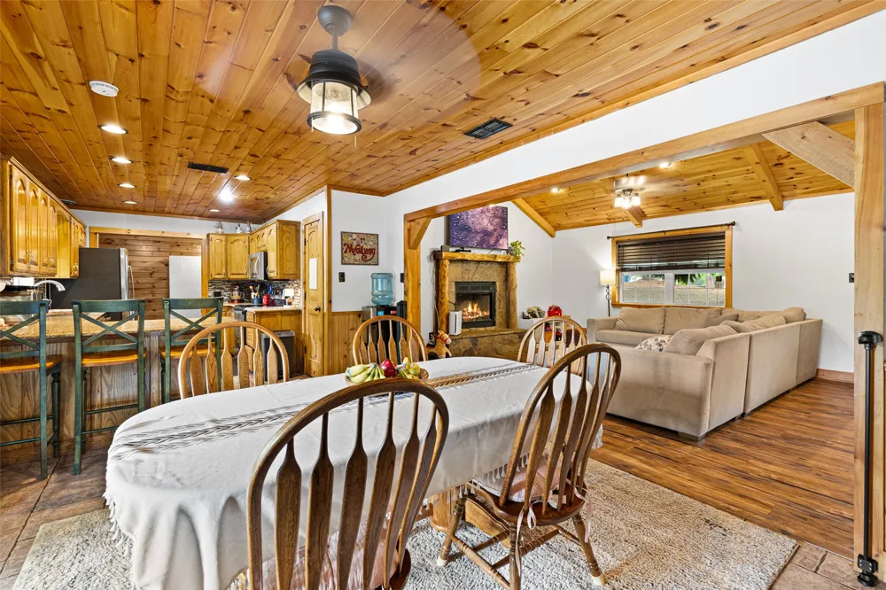 113 Dearing Creek Rd Gladewater, TX 75647