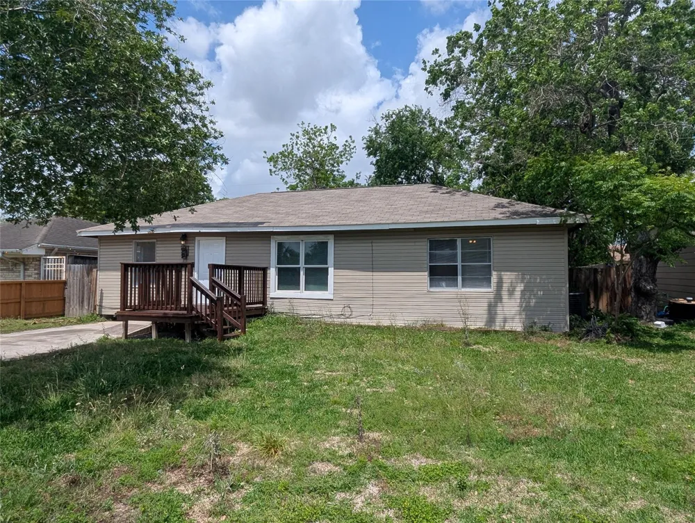 507 Lynn Street South Houston, TX 77587