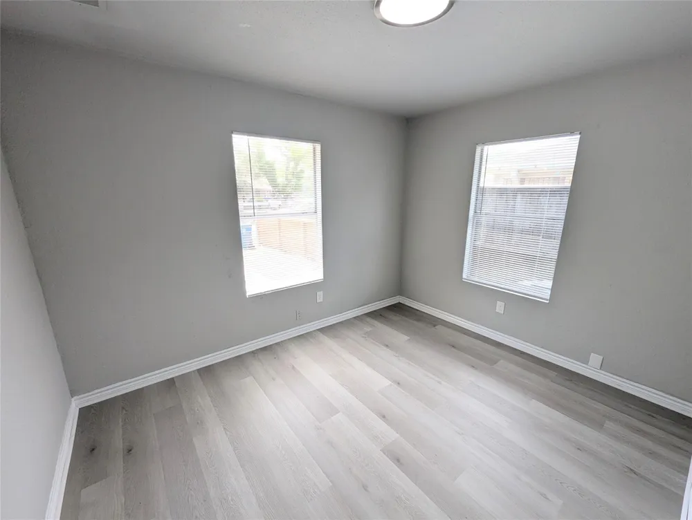 507 Lynn Street South Houston, TX 77587