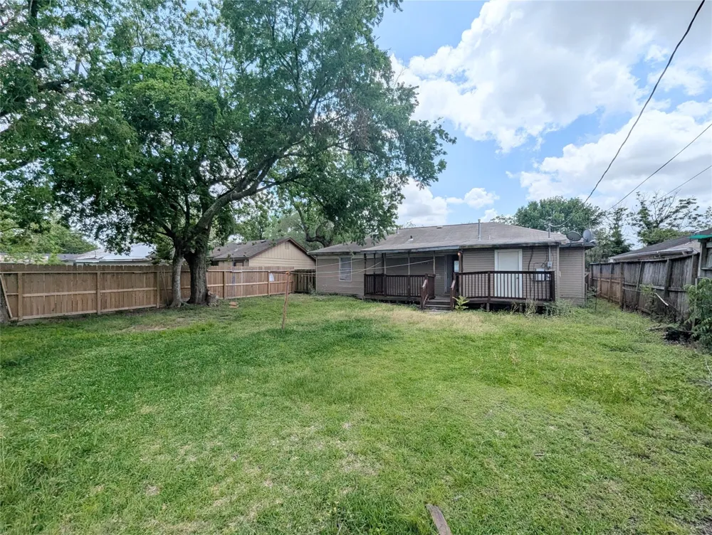 507 Lynn Street South Houston, TX 77587