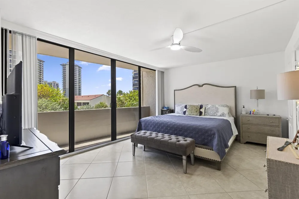 4200 Ocean Drive #1-204 Riviera Beach, FL 33404