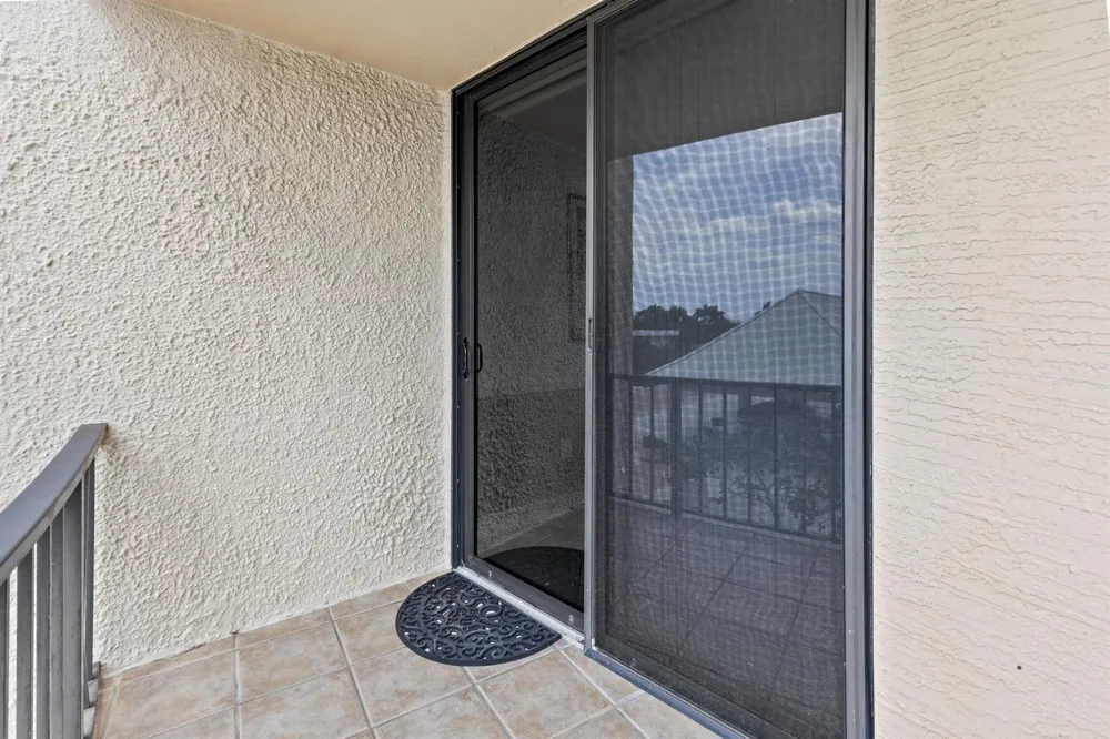 4200 Ocean Drive #1-204 Riviera Beach, FL 33404