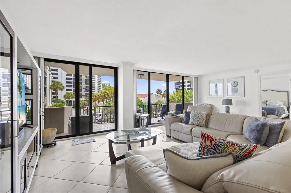4200 Ocean Drive #1-204 Riviera Beach, FL 33404