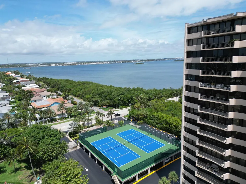 4200 Ocean Drive #1-204 Riviera Beach, FL 33404