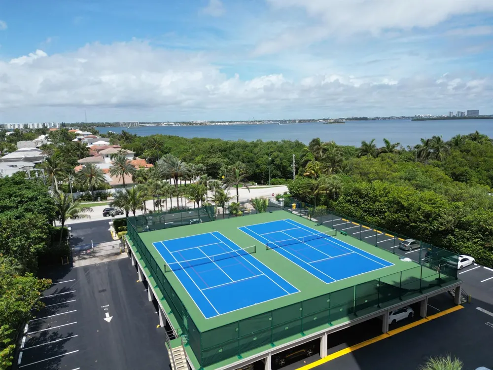 4200 Ocean Drive #1-204 Riviera Beach, FL 33404