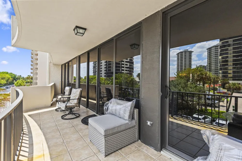 4200 Ocean Drive #1-204 Riviera Beach, FL 33404