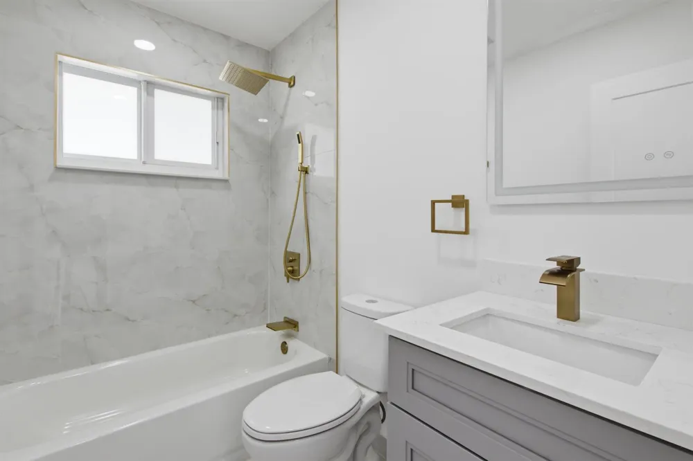 401 SE 1st Avenue Pompano Beach, FL 33060