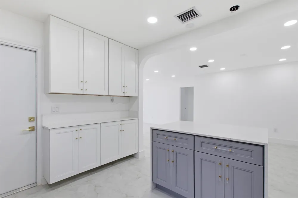 401 SE 1st Avenue Pompano Beach, FL 33060