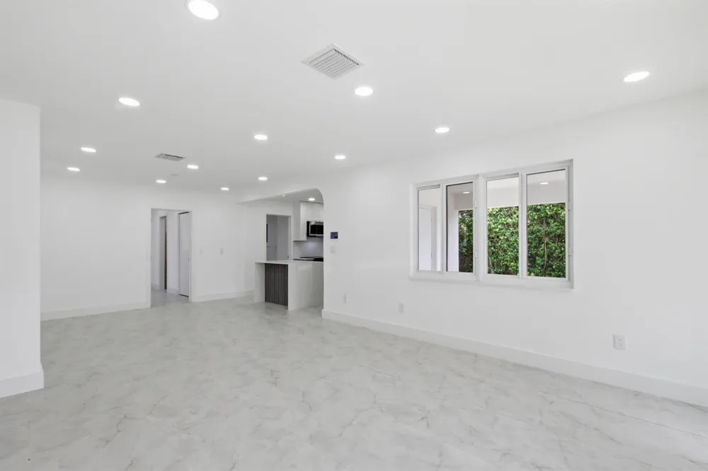 401 SE 1st Avenue Pompano Beach, FL 33060