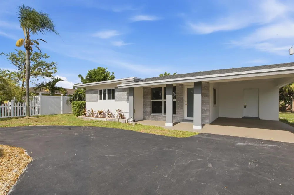 401 SE 1st Avenue Pompano Beach, FL 33060