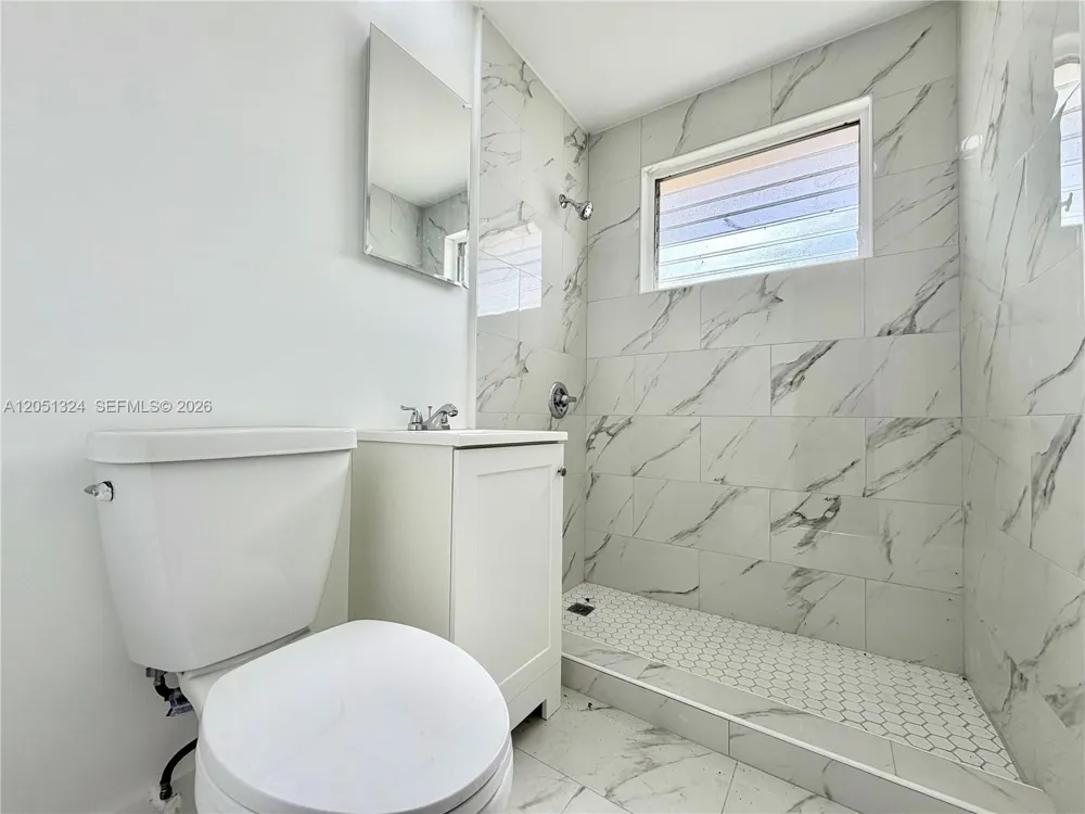 685 SE Park Dr Hialeah, FL 33010
