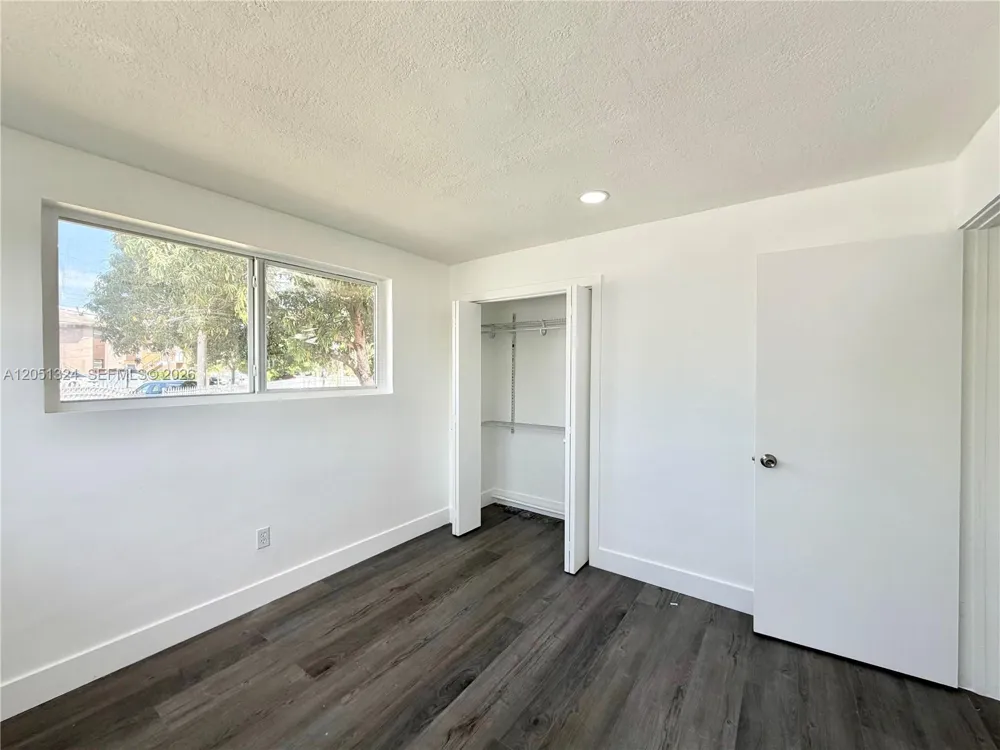 685 SE Park Dr Hialeah, FL 33010