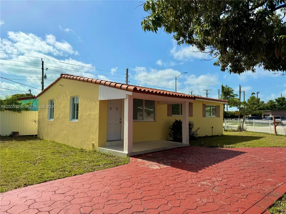 685 SE Park Dr Hialeah, FL 33010