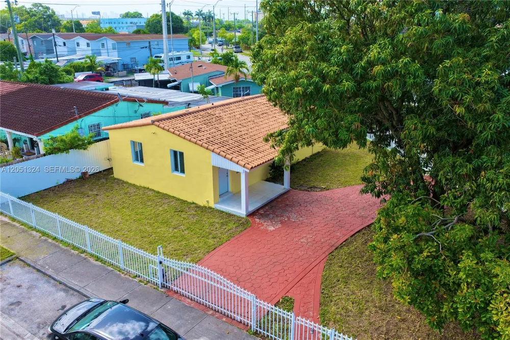 685 SE Park Dr Hialeah, FL 33010
