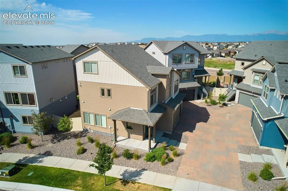 6934 Silvergrass Drive Colorado Springs, CO 80927