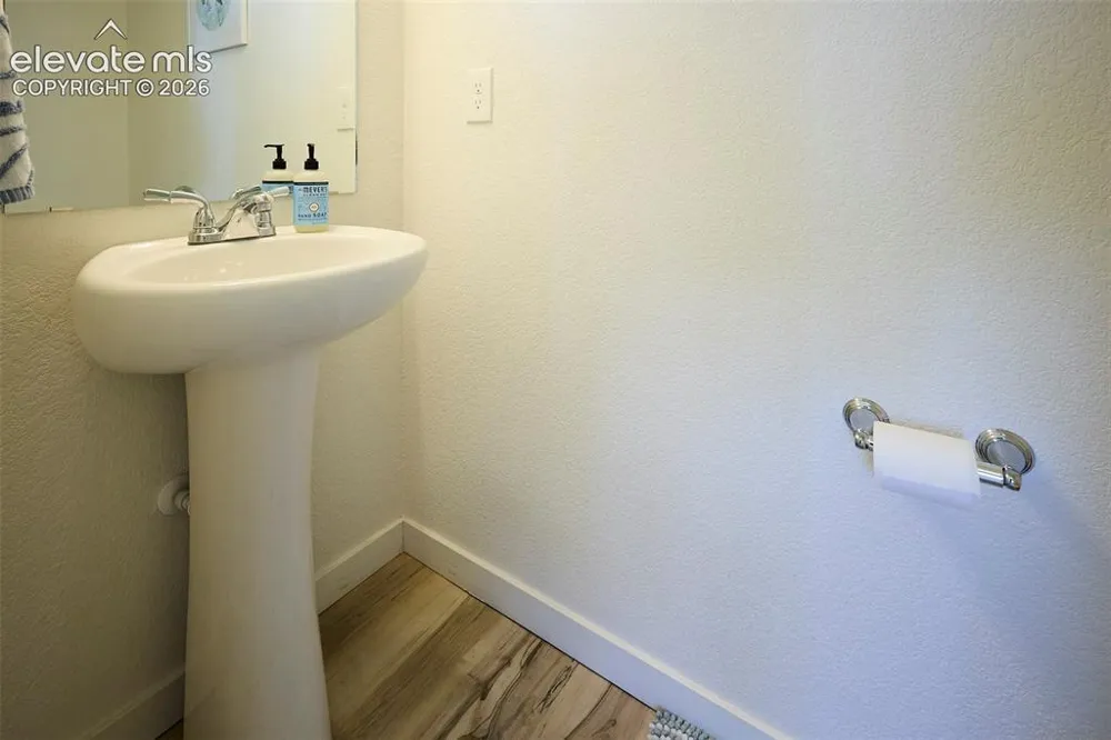 6934 Silvergrass Drive Colorado Springs, CO 80927