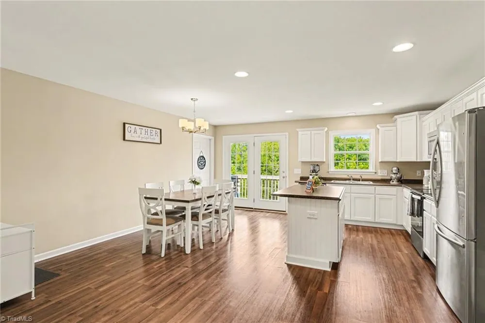 897 Breeze Hill Road Asheboro, NC 27203