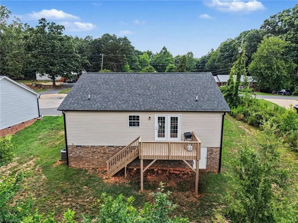 897 Breeze Hill Road Asheboro, NC 27203