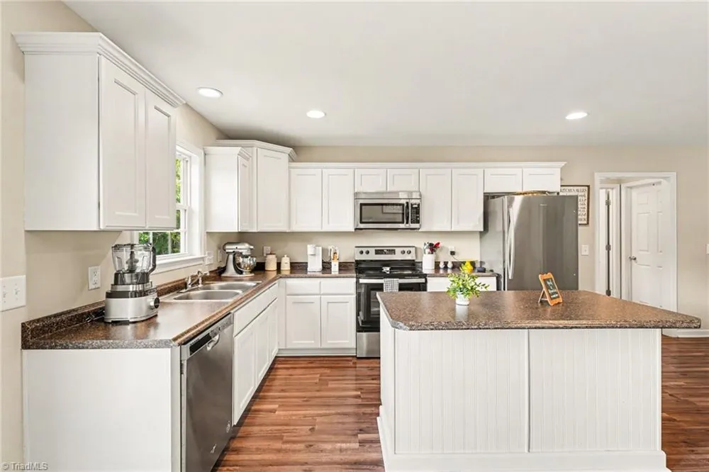 897 Breeze Hill Road Asheboro, NC 27203