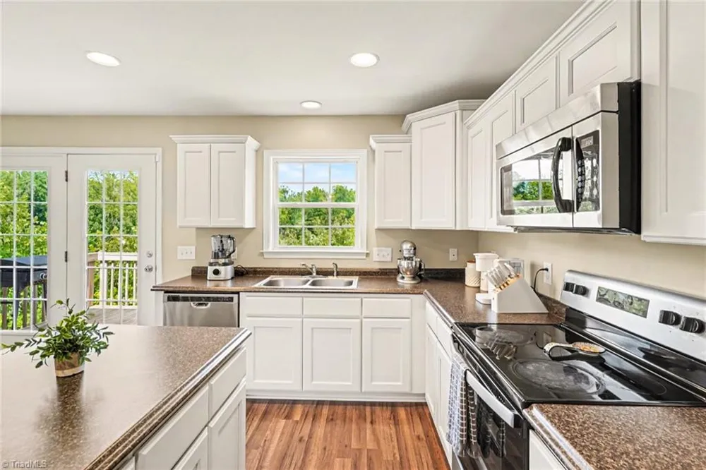 897 Breeze Hill Road Asheboro, NC 27203
