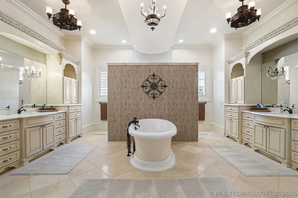 3202 Castle Court Durant, OK 74701