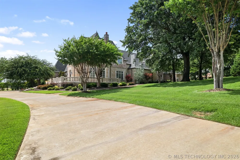 3202 Castle Court Durant, OK 74701