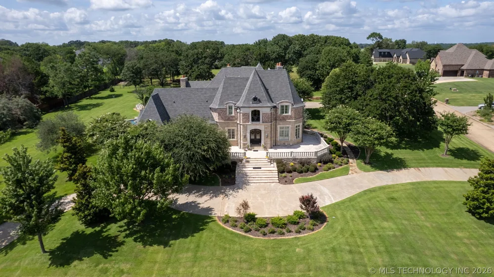3202 Castle Court Durant, OK 74701