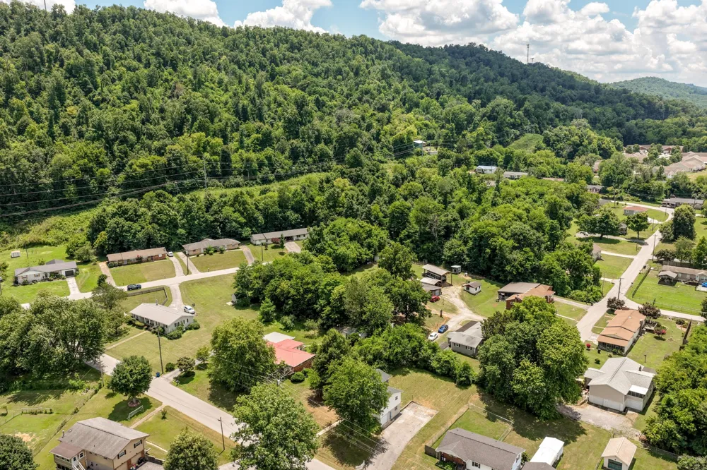 9612 Brewer Drive Ooltewah, TN 37363