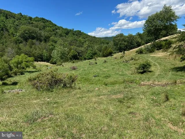 1096 STRAUTER ROAD Franklin, WV 26807