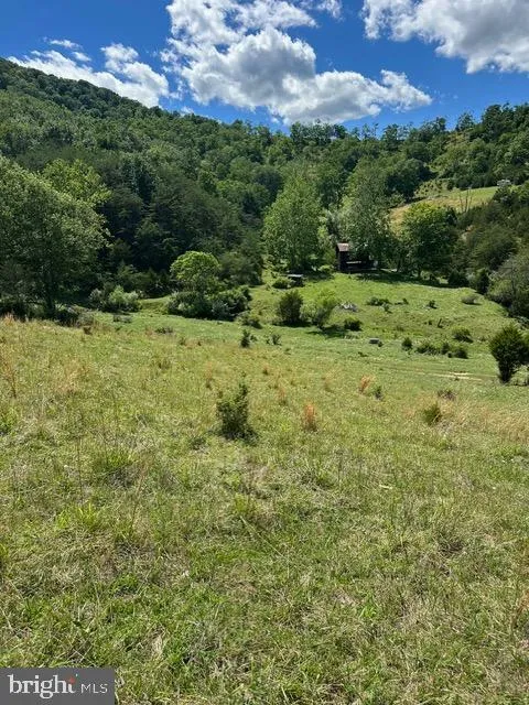 1096 STRAUTER ROAD Franklin, WV 26807