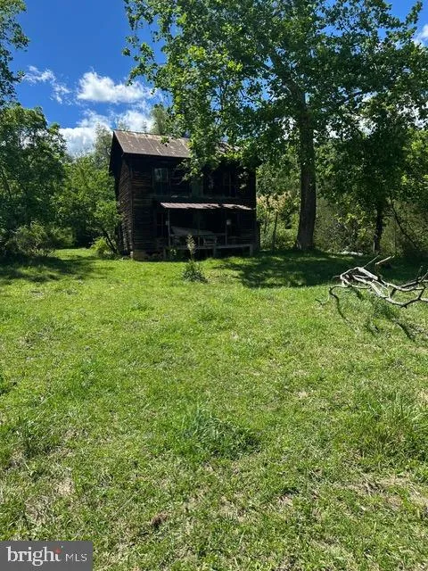 1096 STRAUTER ROAD Franklin, WV 26807