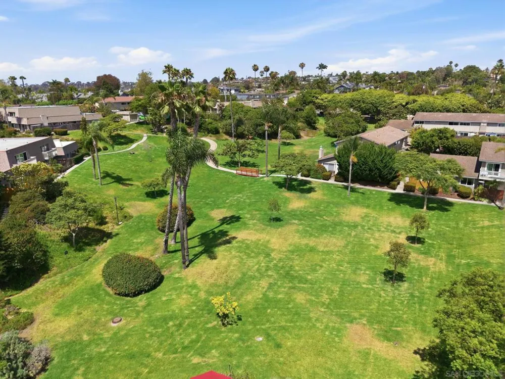 405 Requeza St #H12 Encinitas, CA 92024