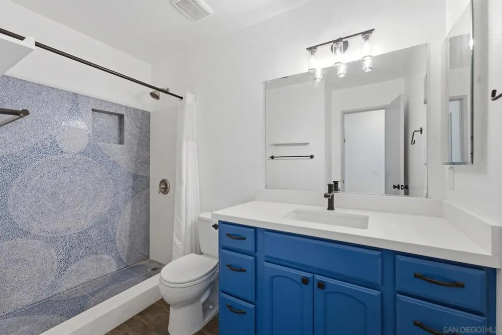 405 Requeza St #H12 Encinitas, CA 92024